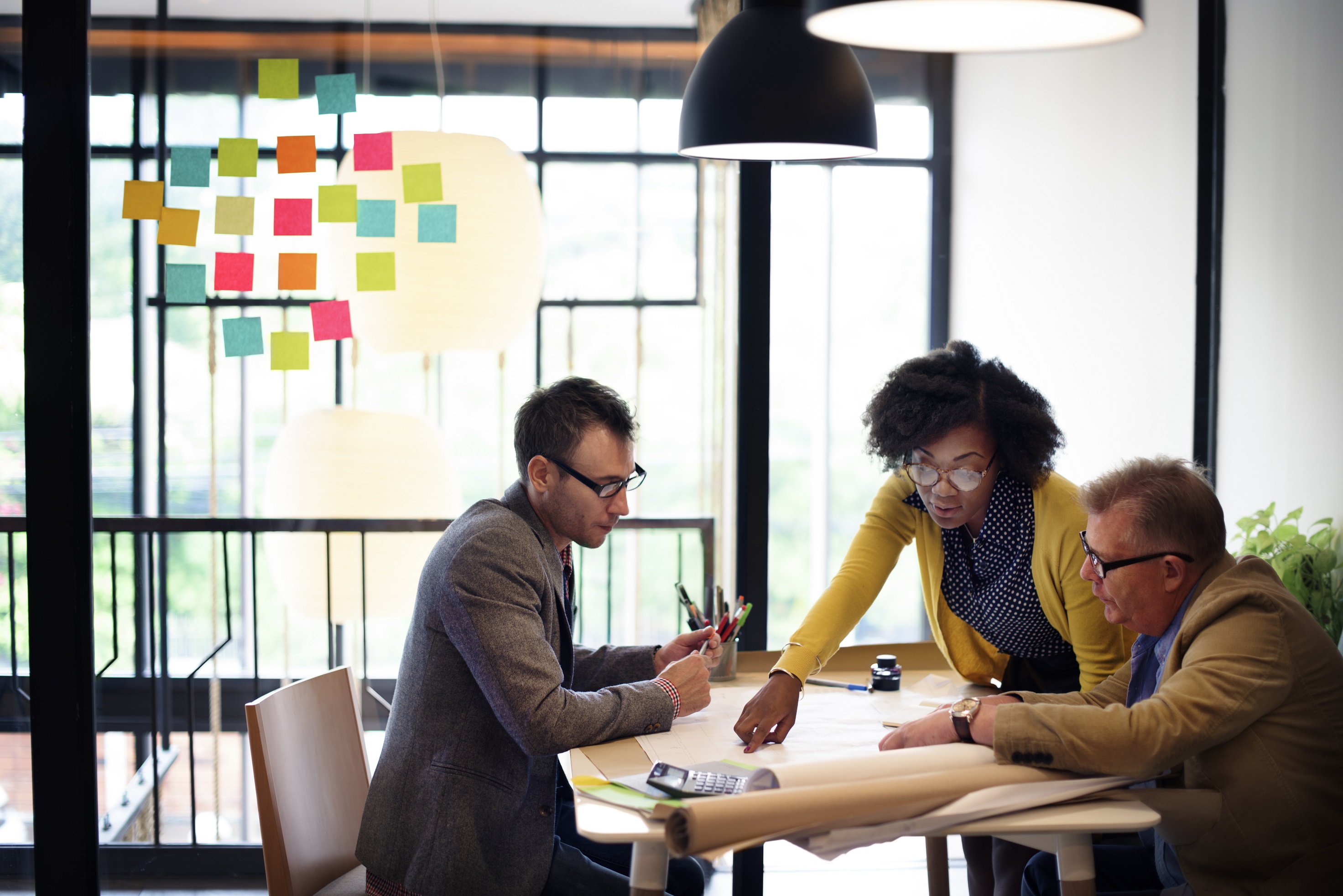 Generationenkonflikt Büro: Einzelbüro versus Multi-Space