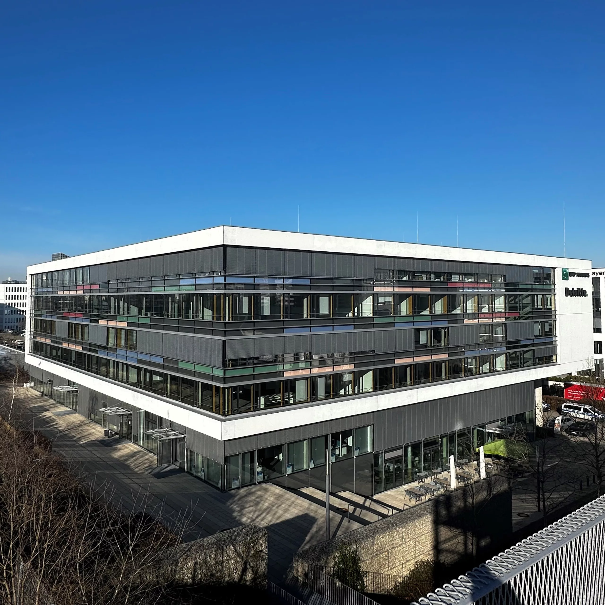 TULLNAU CARREE TULLNAU CARREE